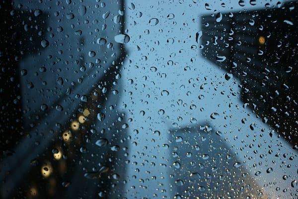 夏末的雨